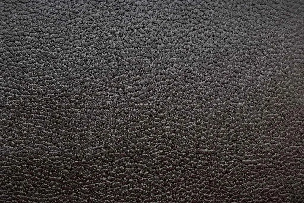 Экокожа Aurora Dark Brown крупным планом