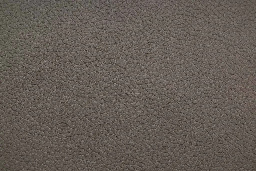 Экокожа Aurora Dark Taupe крупным планом